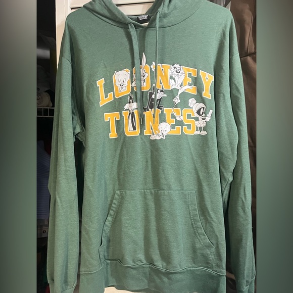 Loony Tunes NWOT Sweatshirt size XL - Picture 1 of 3